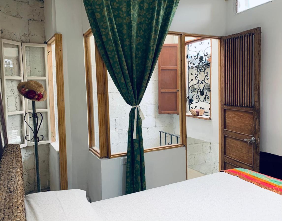 Adir Bed and breakfast